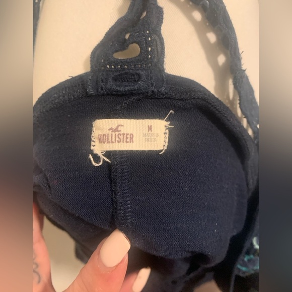 Hollister Embroidered Blue Tank Top - Picture 3 of 4